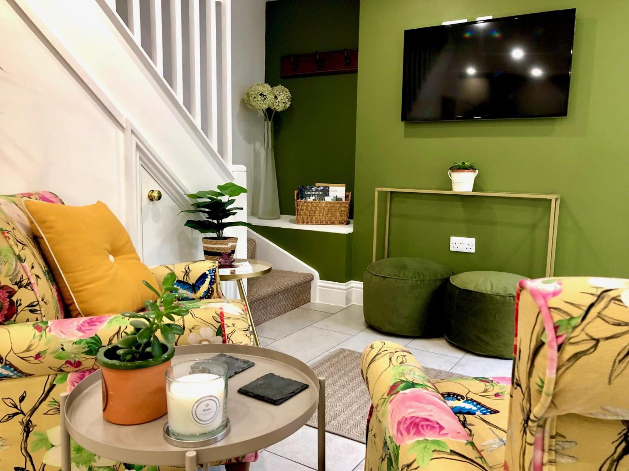 Flower Cottage By Ludlow Castle With Onsite Parking Экстерьер фото