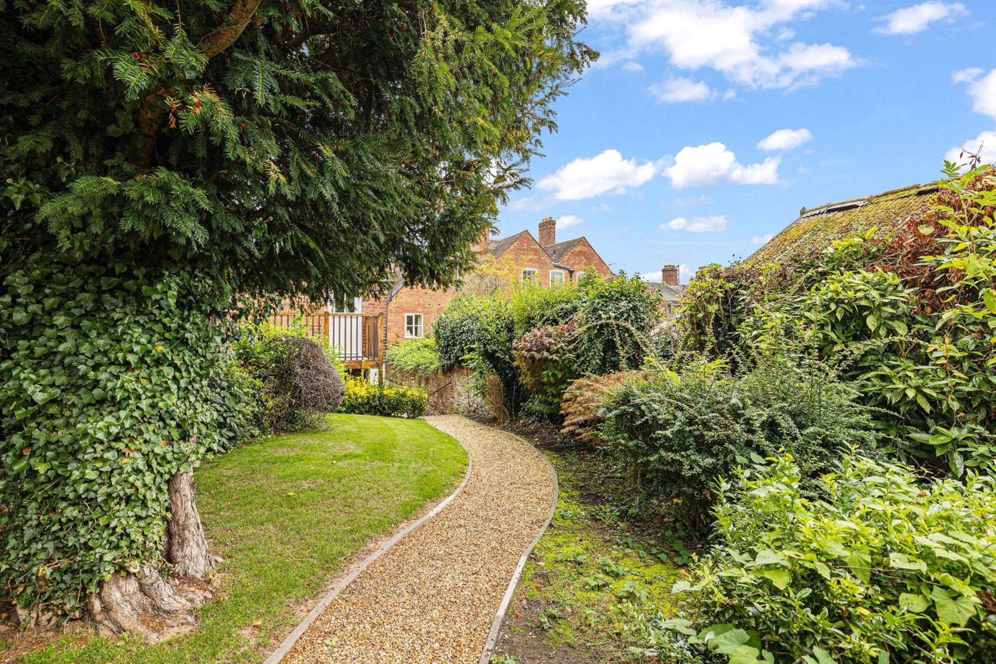 Flower Cottage By Ludlow Castle With Onsite Parking Экстерьер фото